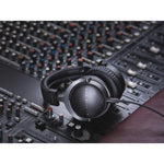 Beyerdynamic DT 1770 PRO 250 ohm Enclosed studio headphones